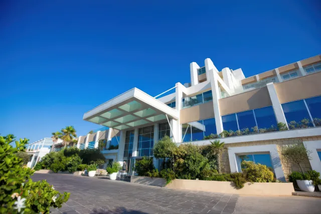 Salini Resort