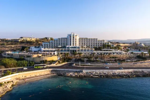 Salini Resort