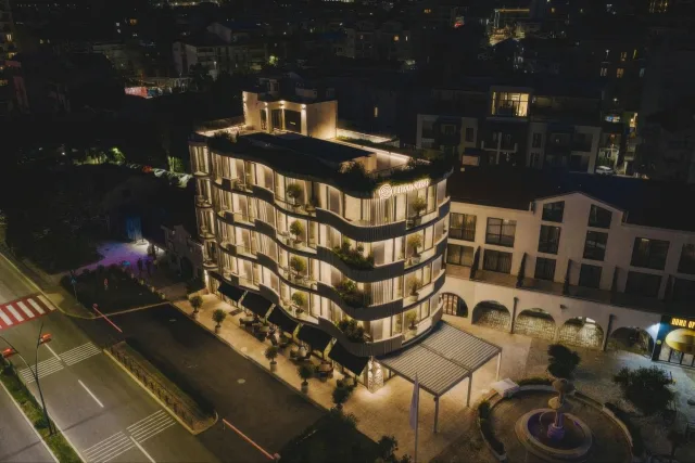 Luminoso Hotel